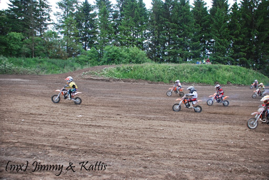 mxsydduveke20100620118.jpg