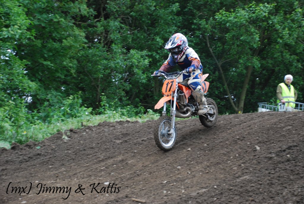 mxsydduveke20100620200.jpg