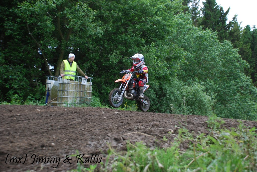 mxsydduveke20100620220.jpg