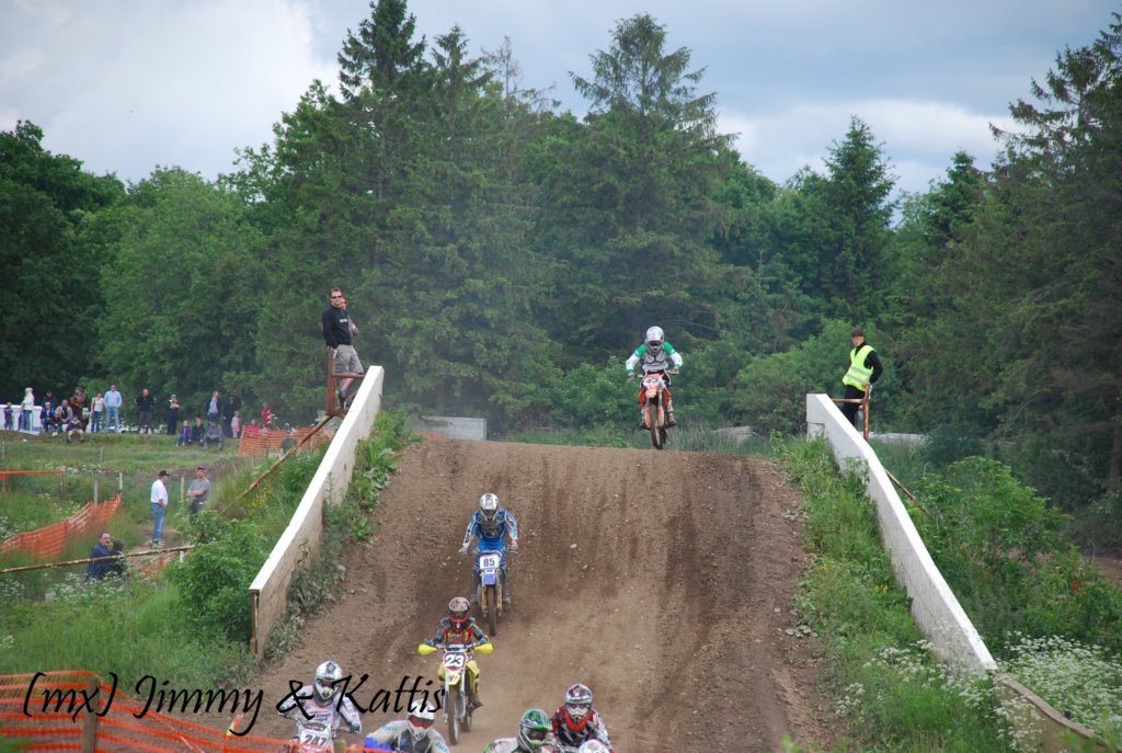 mxsydduveke20100620738.jpg