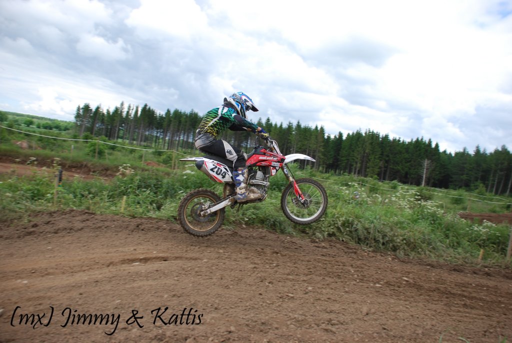 mxsydduveke20100620762.jpg