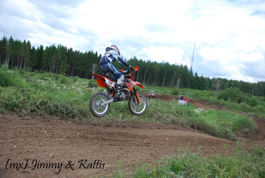 mxsydduveke20100620782.jpg