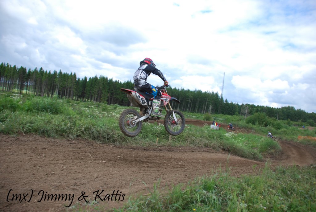 mxsydduveke20100620790.jpg
