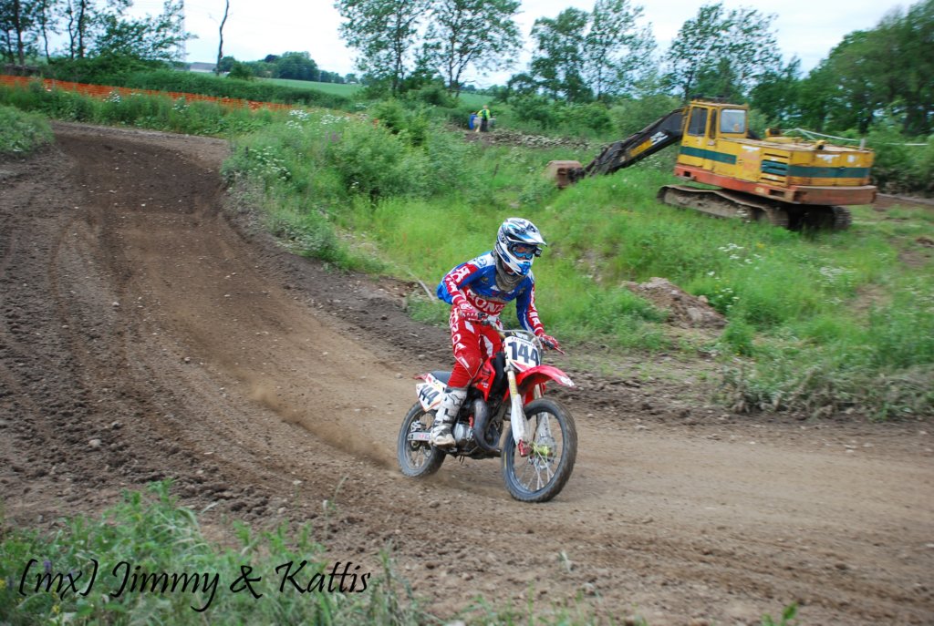mxsydduveke20100620802.jpg