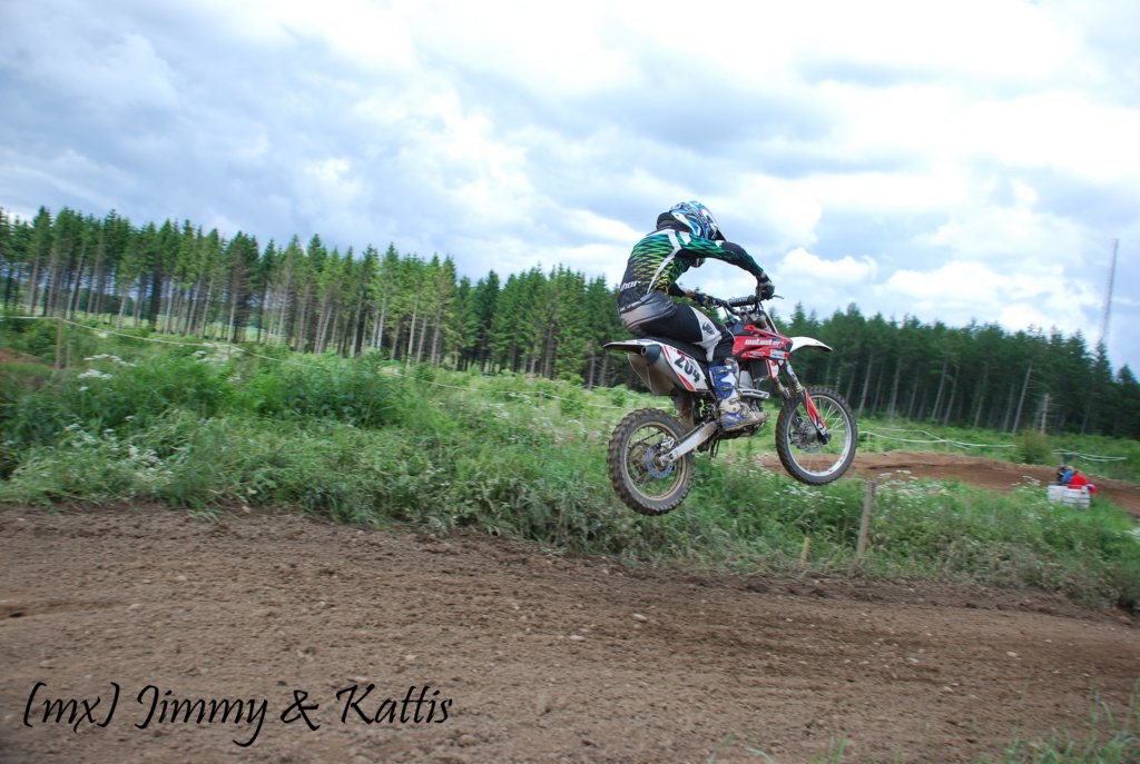 mxsydduveke20100620808.jpg