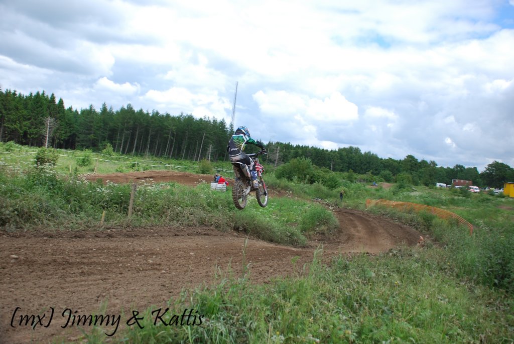 mxsydduveke20100620809.jpg