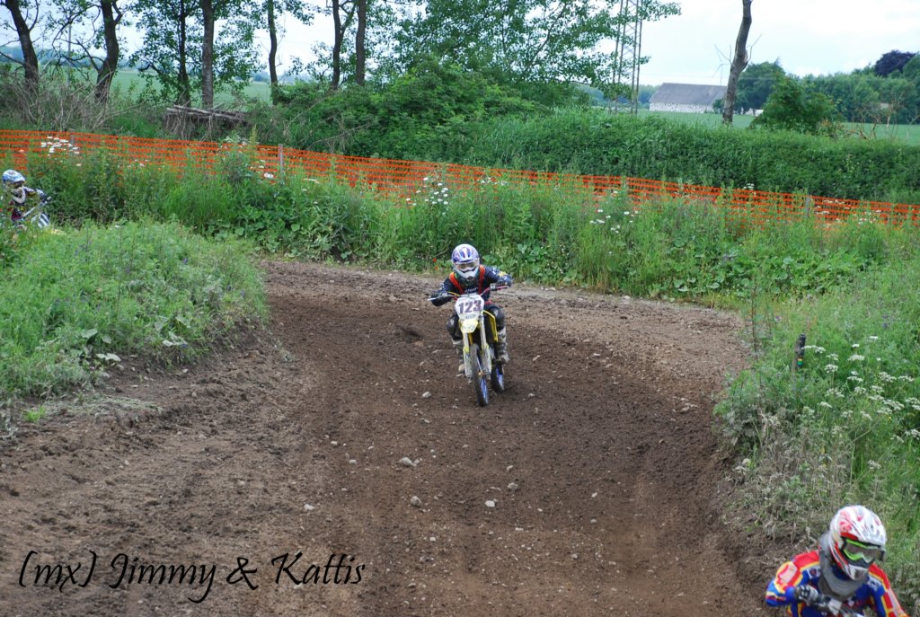 mxsydduveke20100620812.jpg