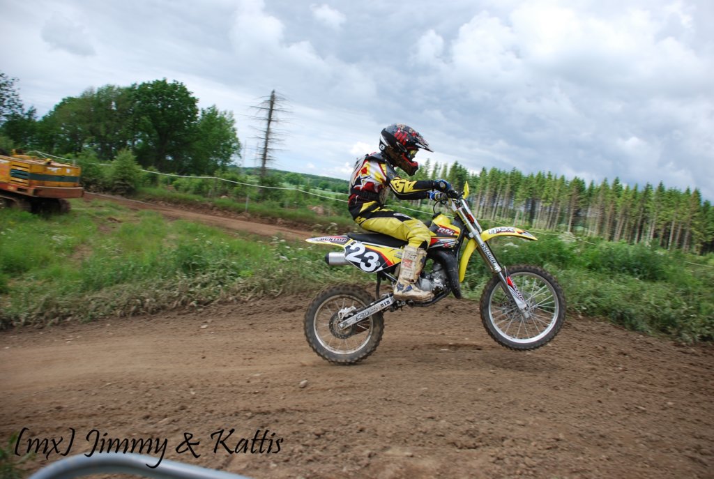 mxsydduveke20100620840.jpg