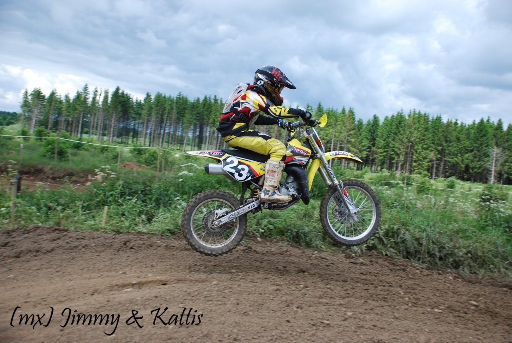 mxsydduveke20100620879.jpg