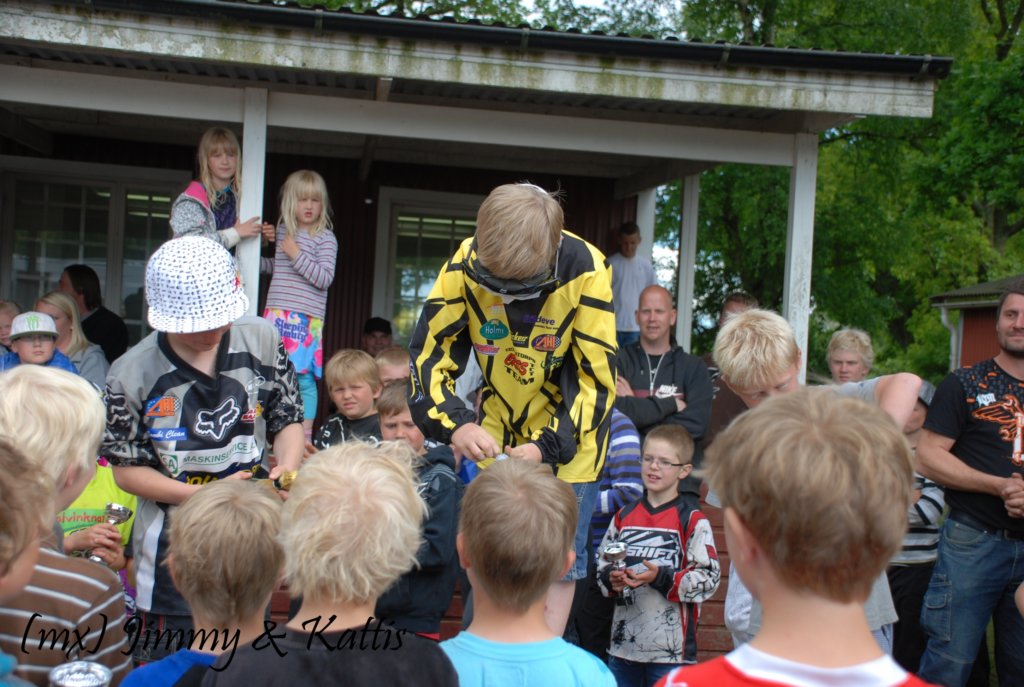 mxsydduveke201006201069.jpg
