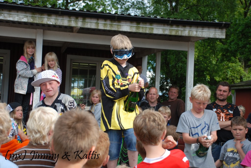 mxsydduveke201006201074.jpg