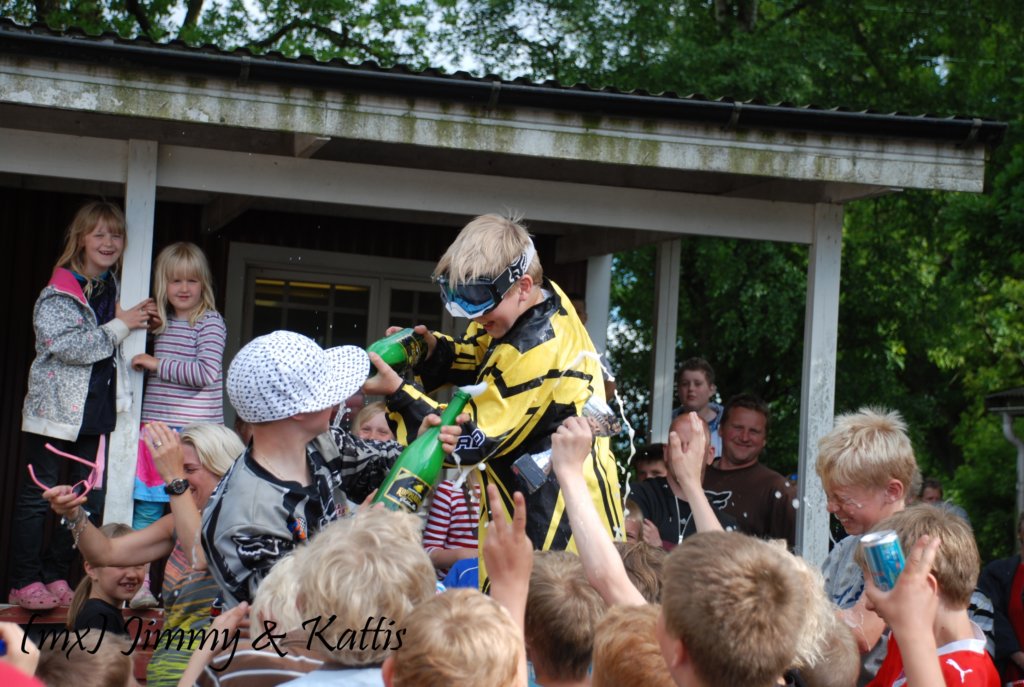 mxsydduveke201006201084.jpg