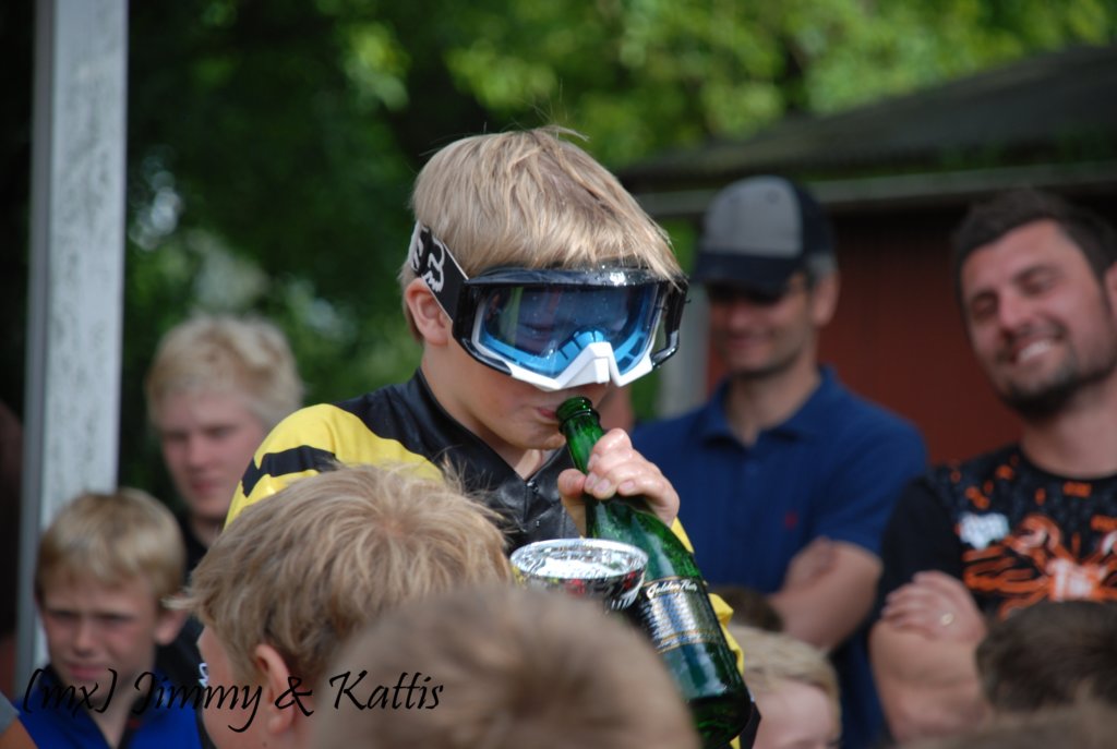 mxsydduveke201006201086.jpg