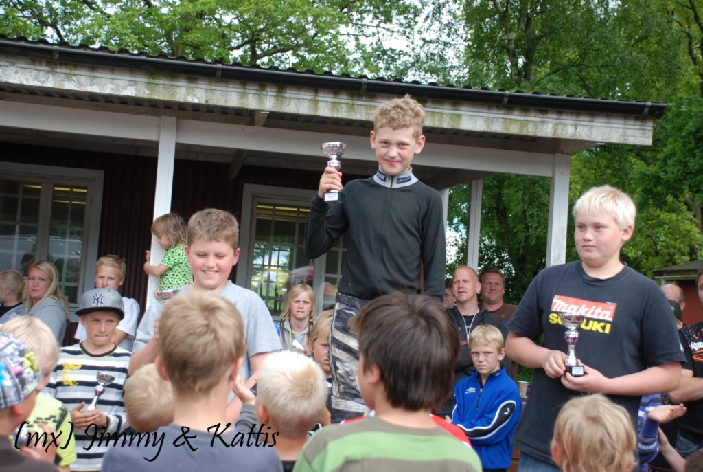 mxsydduveke201006201087.jpg