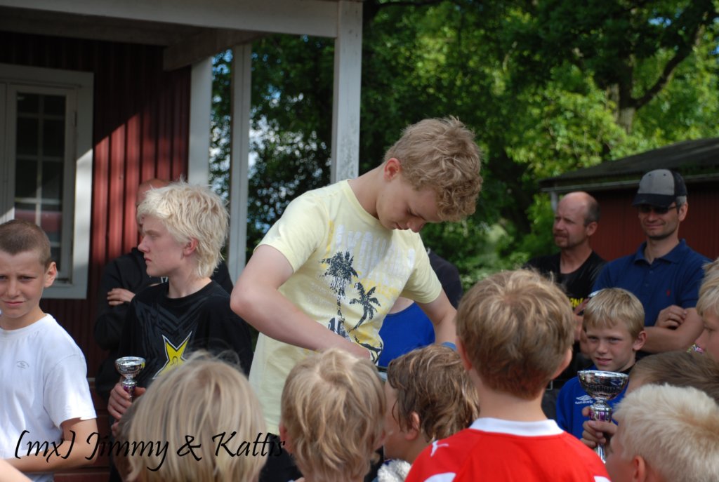 mxsydduveke201006201132.jpg