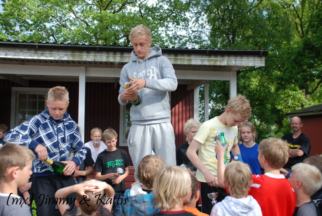 mxsydduveke201006201139.jpg